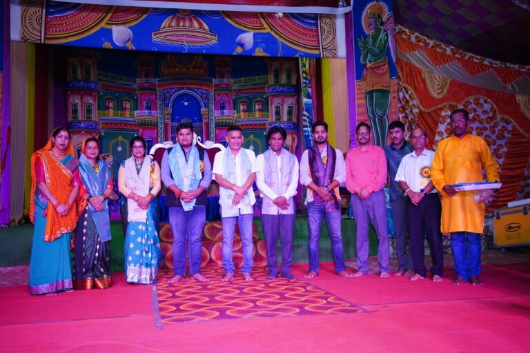 नवरात्रि के शुभारंभ पर गौचर में जन कल्याण लोक सेवा समिति ने किया भव्य रामलीला मंचन का आयोजन*